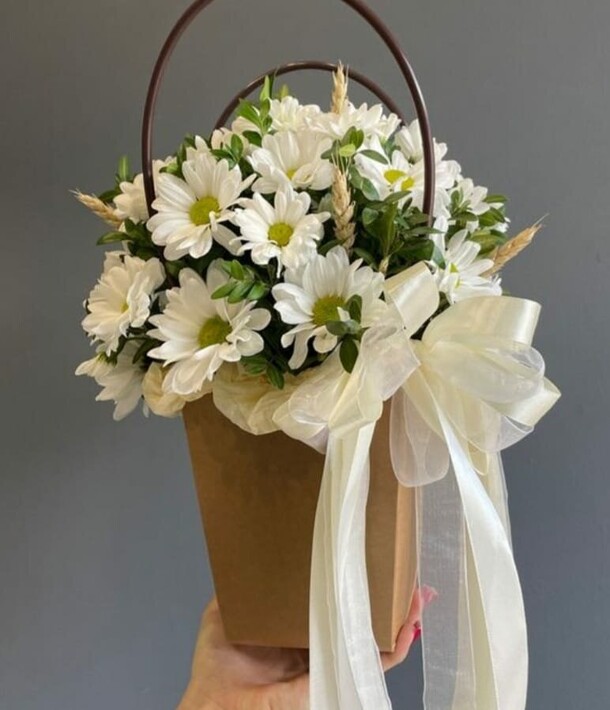 Авторский букет с пшеном, артикул F1353335 - 2900 рублей, доставка по городу. Flawery - доставка цветов