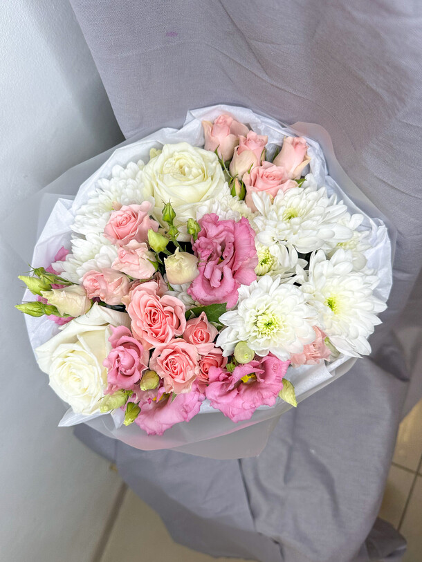 Букет из стойких цветов, артикул F1242460 - 3410 рублей, доставка по городу. Flawery - доставка цветов