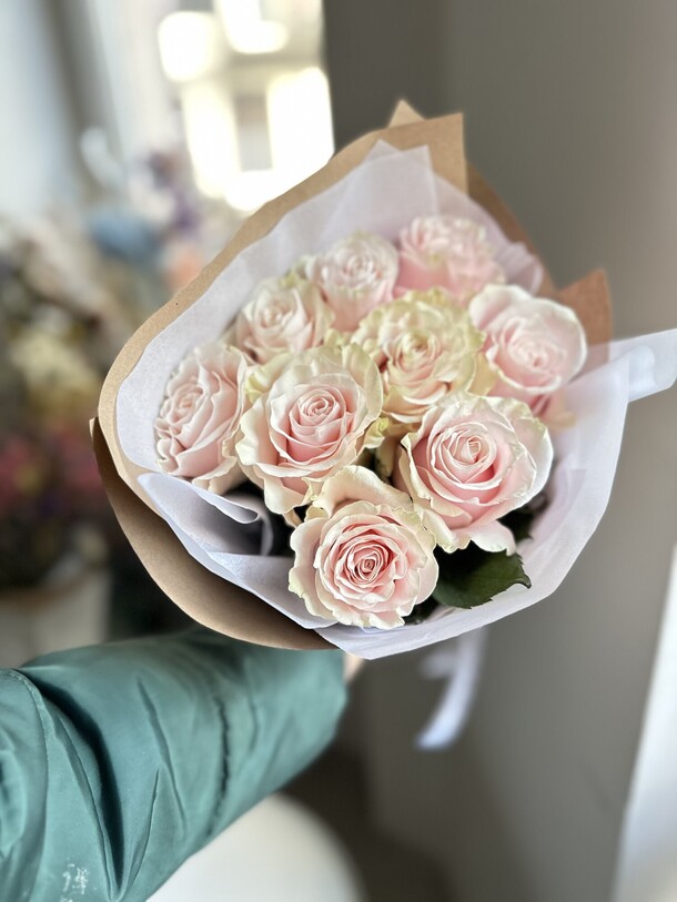 Букет стойких пастель розы, артикул F1255025 - 3300 рублей, доставка по городу. Flawery - доставка цветов