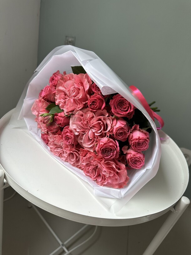 Букет пионовидных роз, артикул F1266770 - 4950 рублей, доставка по городу. Flawery - доставка цветов