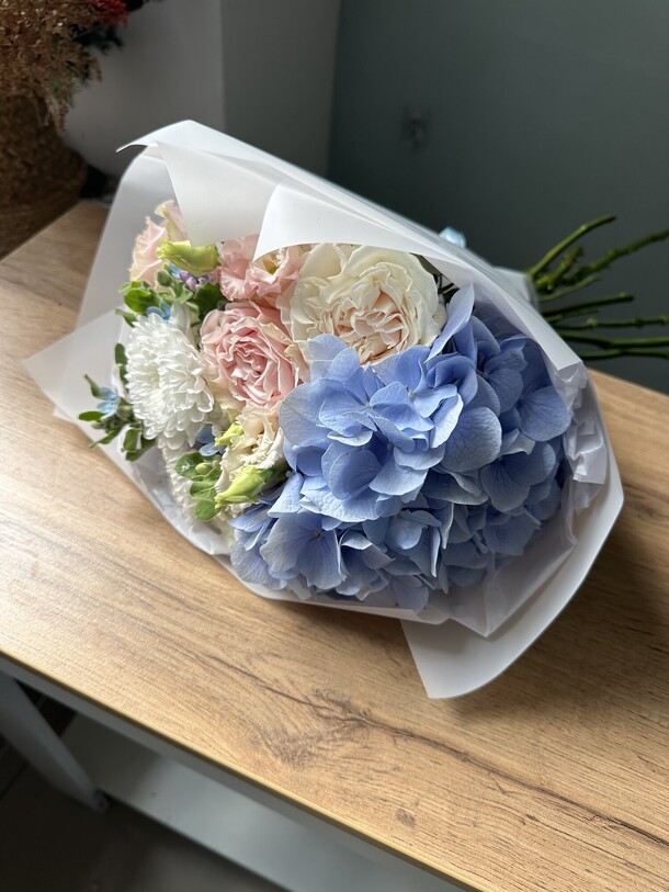 Нежные облака, артикул F1305137 - 4125 рублей, доставка по городу. Flawery - доставка цветов