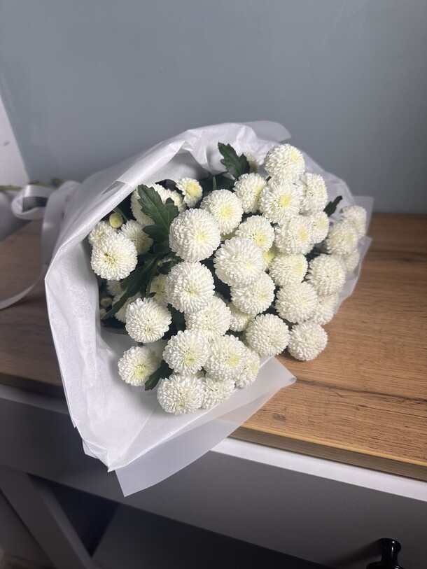 Букет 💐, артикул F1363852 - 3300 рублей, доставка по городу. Flawery - доставка цветов