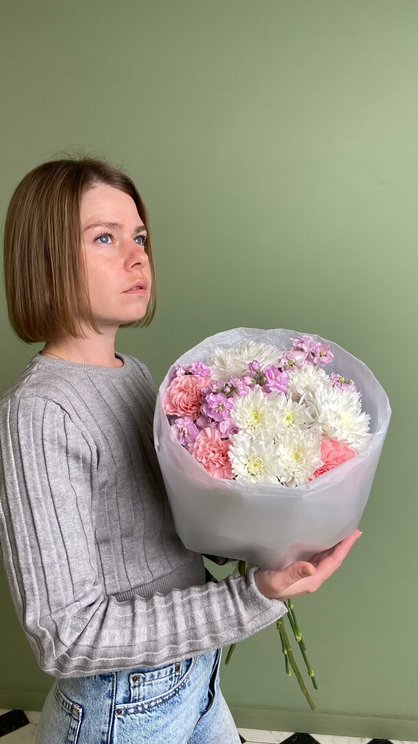 Bonjour букет "ave maria 5.0", артикул F1456869 - 3840 рублей, доставка по городу. Flawery - доставка цветов