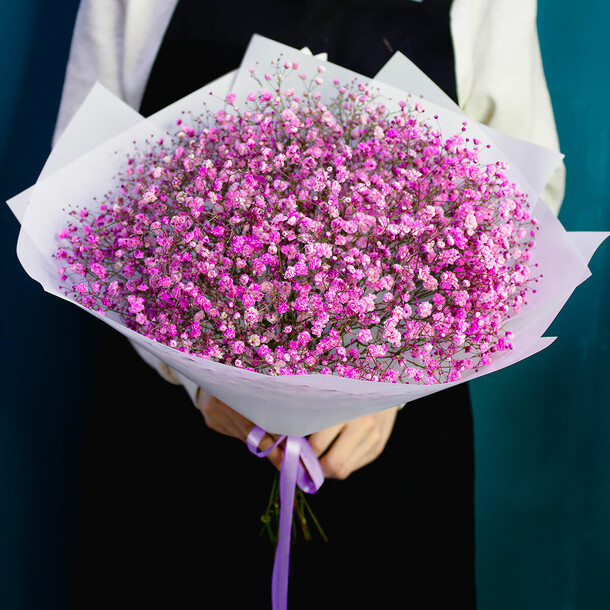 Малиновый закат букет из гипсофилы, артикул F1235409 - 2530 рублей, доставка по городу. Flawery - доставка цветов