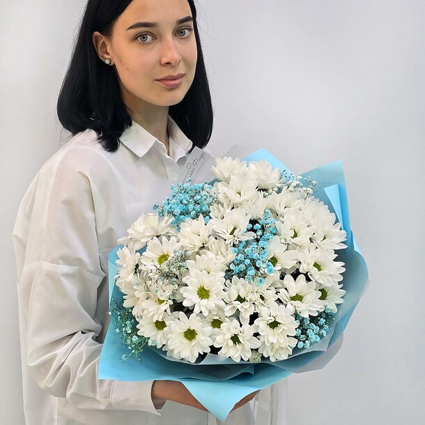 Голубая высота, артикул F1299301 - 4895 рублей, доставка по городу. Flawery - доставка цветов