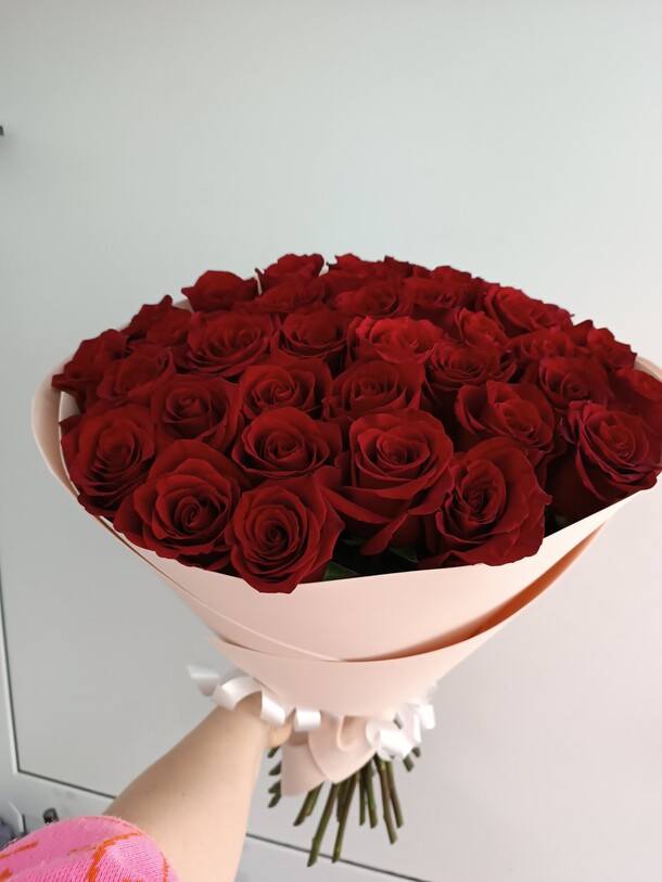 Роза, артикул F1416654 - 16095 рублей, доставка по городу. Flawery - доставка цветов