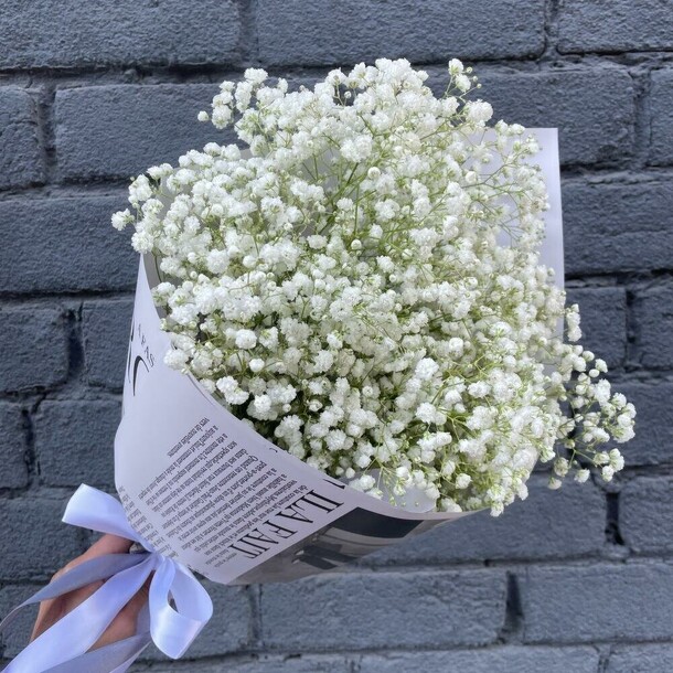 Букет из белой гипсофилы, артикул F1270249 - 2500 рублей, доставка по городу. Flawery - доставка цветов