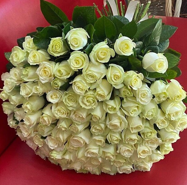 Белые ночи, артикул F1090518 - 27499 рублей, доставка по городу. Flawery - доставка цветов