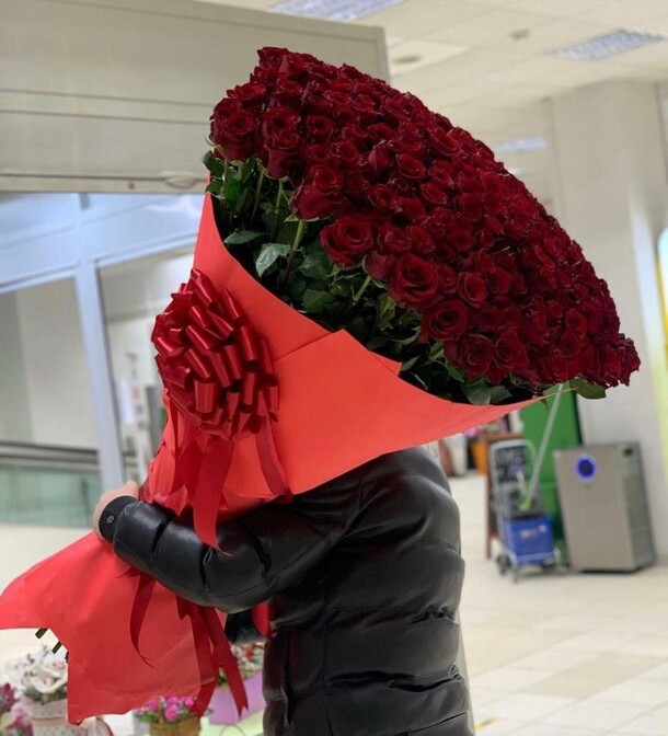 Роза гигант, артикул F1124842 - 389060 рублей, доставка по городу. Flawery - доставка цветов