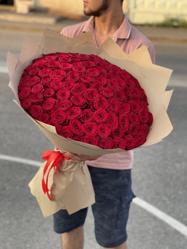 101 бордовая роза, артикул F1131704 - 30735 рублей, доставка по городу. Flawery - доставка цветов