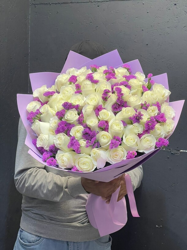 Эквадорская роза, артикул F1206602 - 27499 рублей, доставка по городу. Flawery - доставка цветов