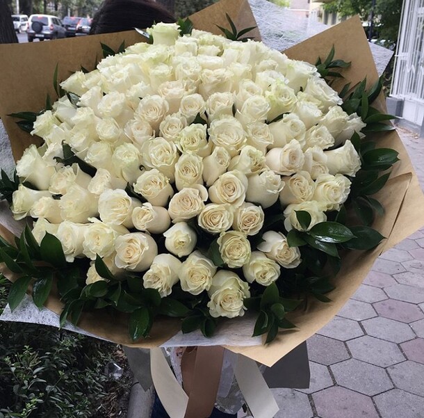 Мэрилин монро, артикул F22456 - 38906 рублей, доставка по городу. Flawery - доставка цветов