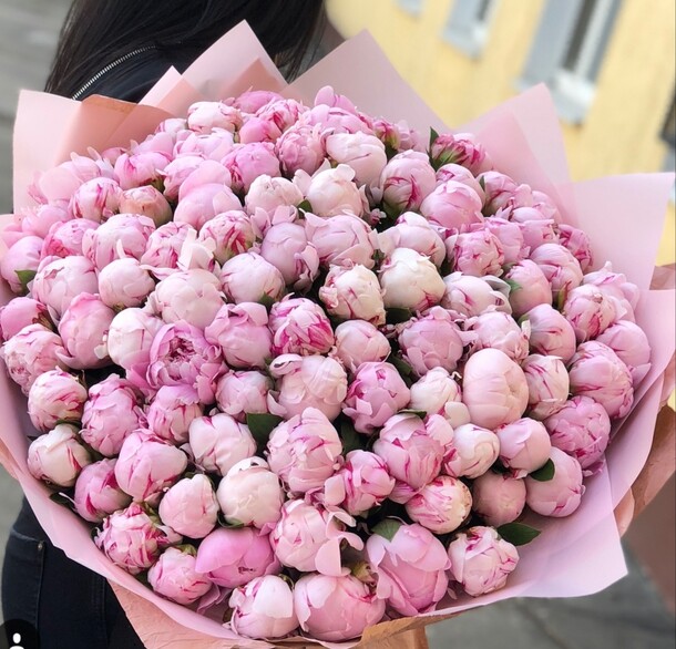 Хелло китти бенна, артикул F22586 - 109999 рублей, доставка по городу. Flawery - доставка цветов