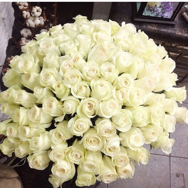 Первоклассные эквадорские розы, артикул F22746 - 45099 рублей, доставка по городу. Flawery - доставка цветов