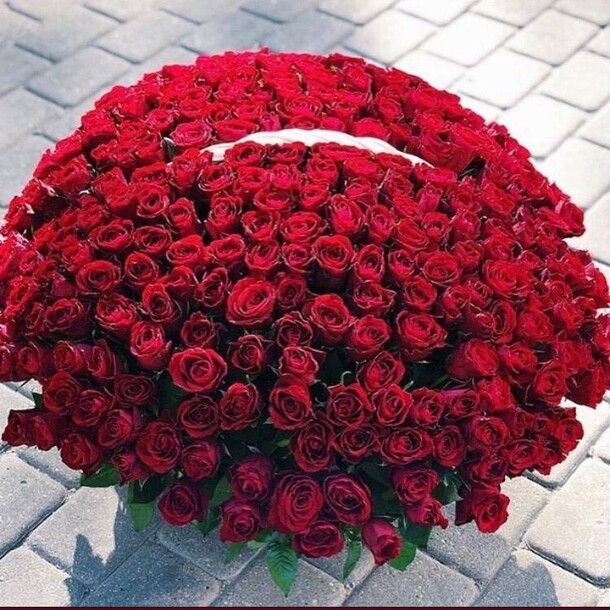 Корзина роз, артикул F32896 - 88001 рублей, доставка по городу. Flawery - доставка цветов