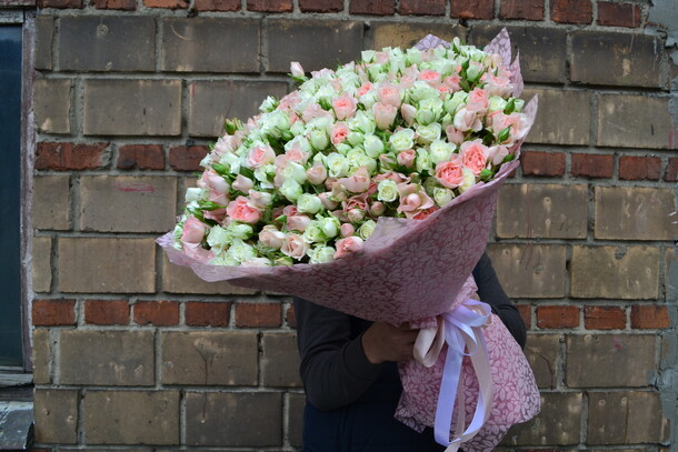 Воздушный букет для мамы, артикул F58345 - 98999 рублей, доставка по городу. Flawery - доставка цветов