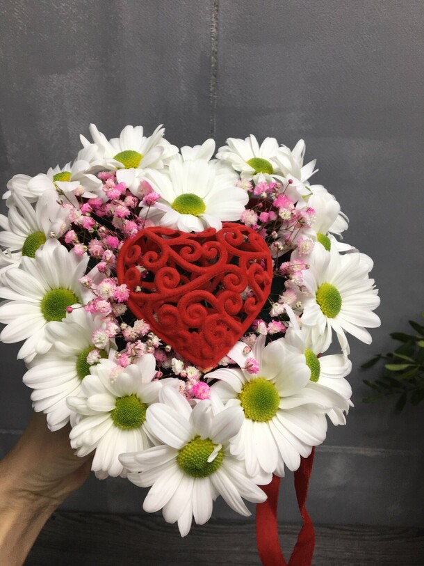 Valentines, артикул F1166119 - 2600 рублей, доставка по городу. Flawery - доставка цветов