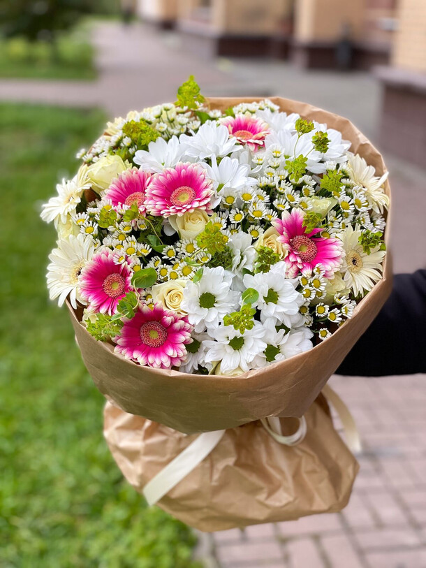 Принцесса, артикул F1267664 - 19700 рублей, доставка по городу. Flawery - доставка цветов