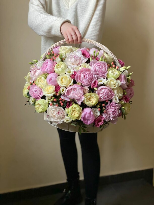 Прелесть 🌸, артикул F1268297 - 125898 рублей, доставка по городу. Flawery - доставка цветов