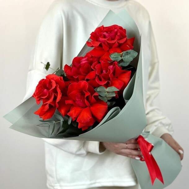 Шелест ☀️, артикул F1269690 - 3903 рублей, доставка по городу. Flawery - доставка цветов