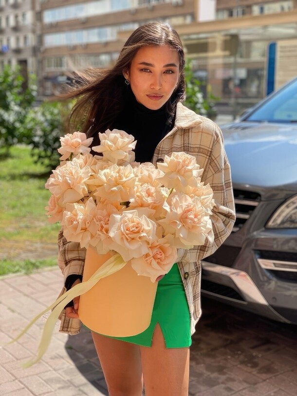 Карусель 🎠, артикул F1269927 - 12253 рублей, доставка по городу. Flawery - доставка цветов