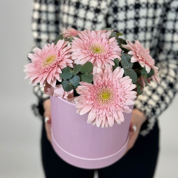 Яркое настроение 🌸, артикул F1277092 - 4267 рублей, доставка по городу. Flawery - доставка цветов