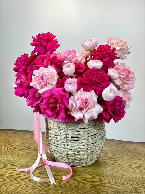 Малиновая фантазия, артикул F1278859 - 21853 рублей, доставка по городу. Flawery - доставка цветов