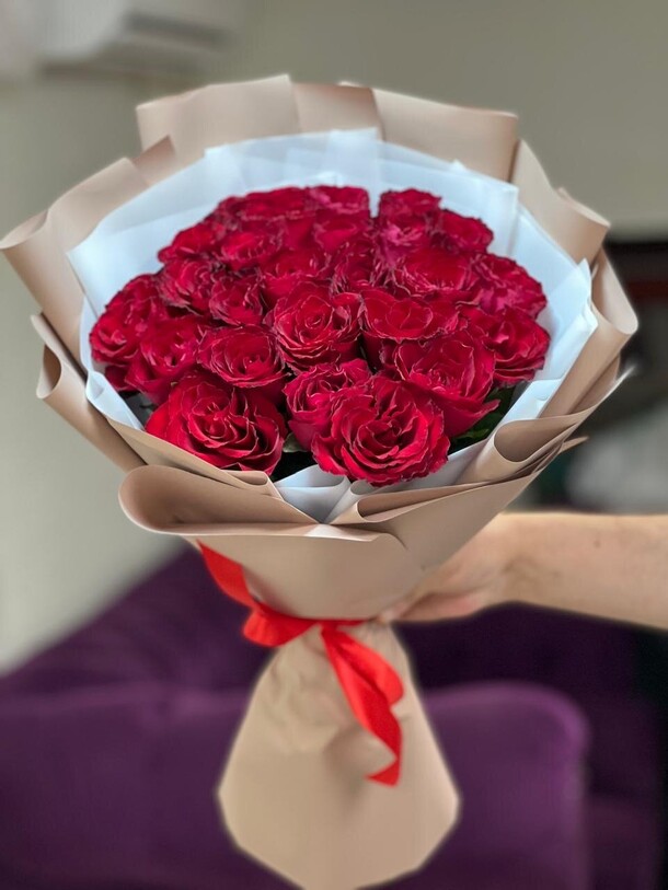 Рэд шарм ❣️, артикул F1292720 - 4404 рублей, доставка по городу. Flawery - доставка цветов