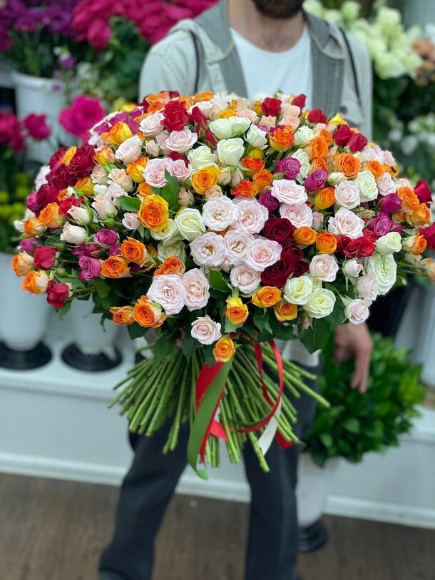 201 кустовая розочка 🧡, артикул F1292935 - 105978 рублей, доставка по городу. Flawery - доставка цветов