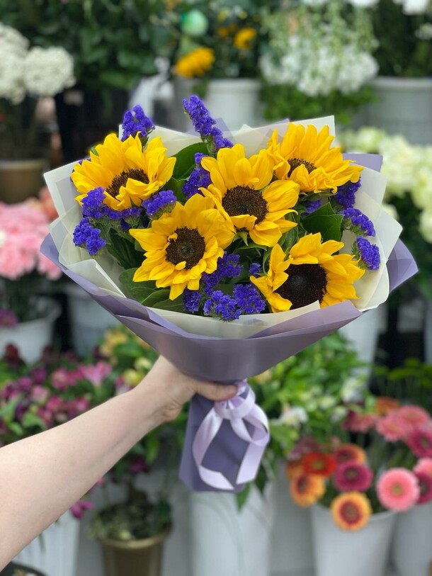Солнышко, артикул F1319931 - 7079 рублей, доставка по городу. Flawery - доставка цветов