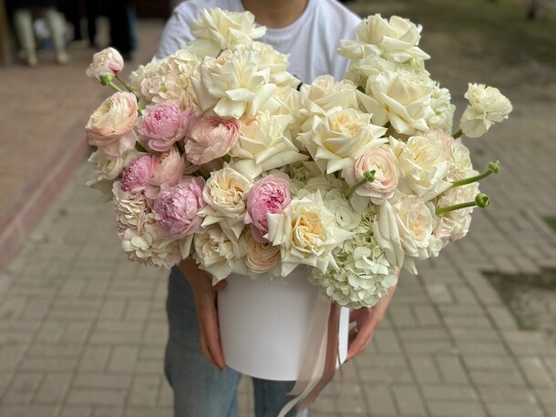 Шиммер, артикул F1319940 - 40536 рублей, доставка по городу. Flawery - доставка цветов