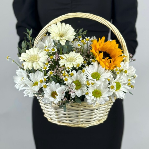 Солнечное лето, артикул F1341375 - 10394 рублей, доставка по городу. Flawery - доставка цветов