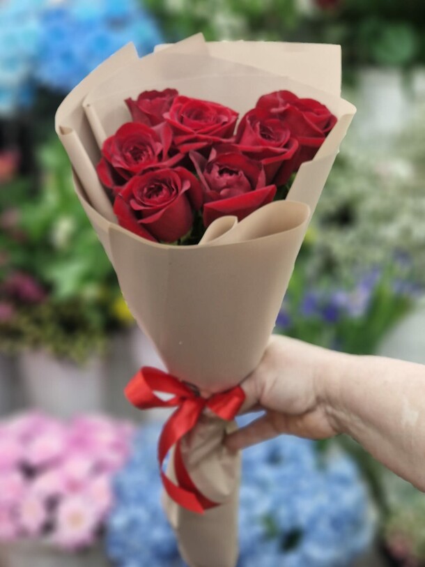 Букет  "улыбка на каждый день", артикул F1369101 - 3328 рублей, доставка по городу. Flawery - доставка цветов