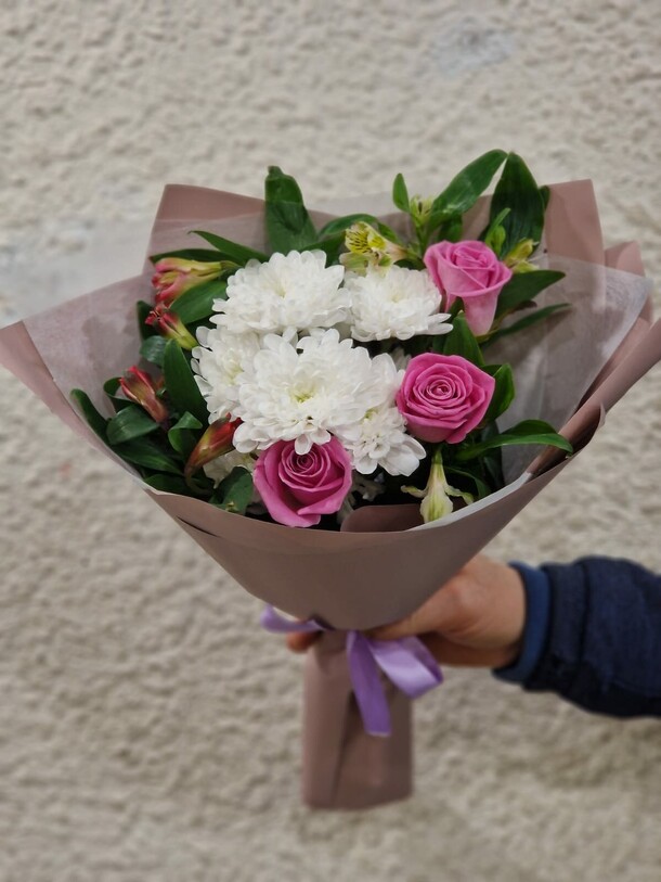 Радость, артикул F1373741 - 3528 рублей, доставка по городу. Flawery - доставка цветов