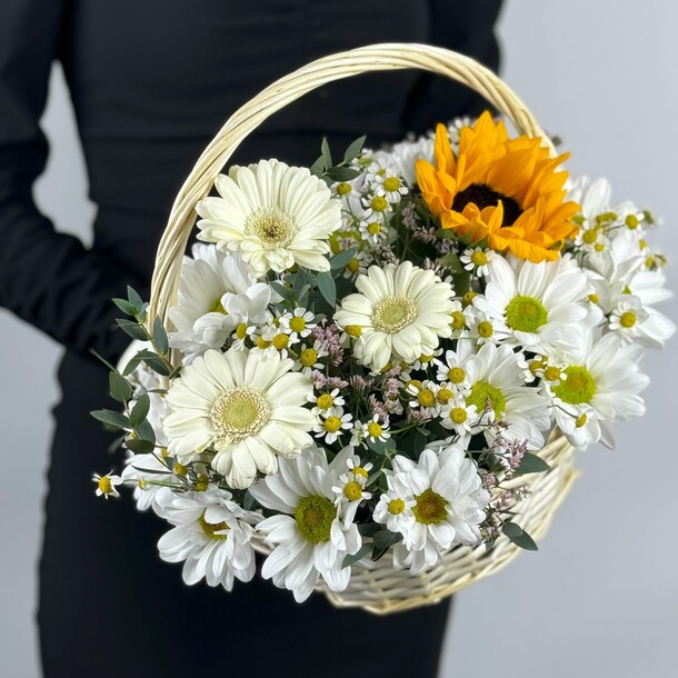 Запах лета, артикул F1401305 - 7236 рублей, доставка по городу. Flawery - доставка цветов