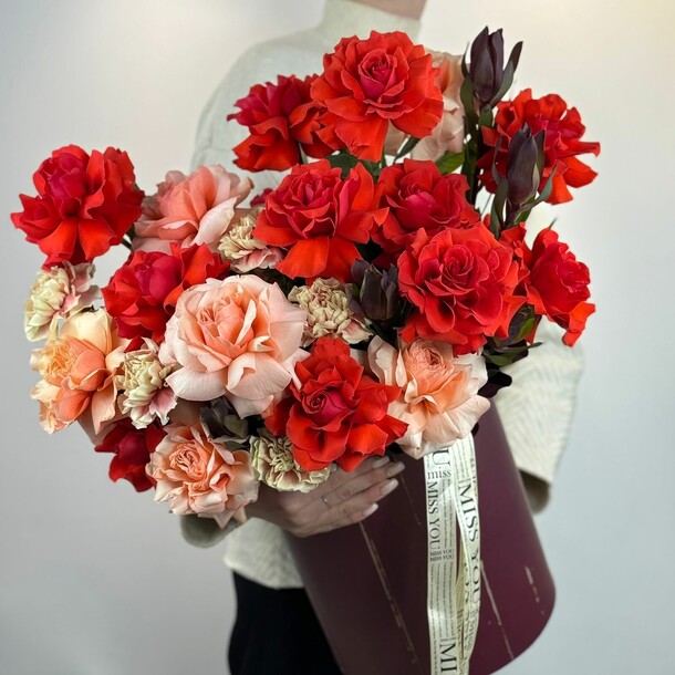 Роскошь, артикул F1401396 - 17914 рублей, доставка по городу. Flawery - доставка цветов