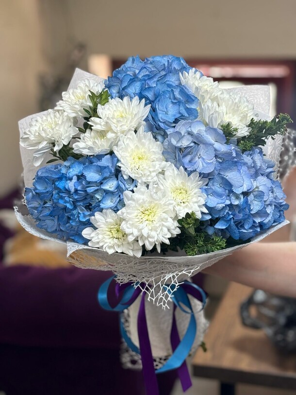 Голубое небо, артикул F1413708 - 3790 рублей, доставка по городу. Flawery - доставка цветов