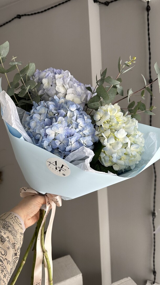 В облаках, артикул F1244696 - 6522 рублей, доставка по городу. Flawery - доставка цветов