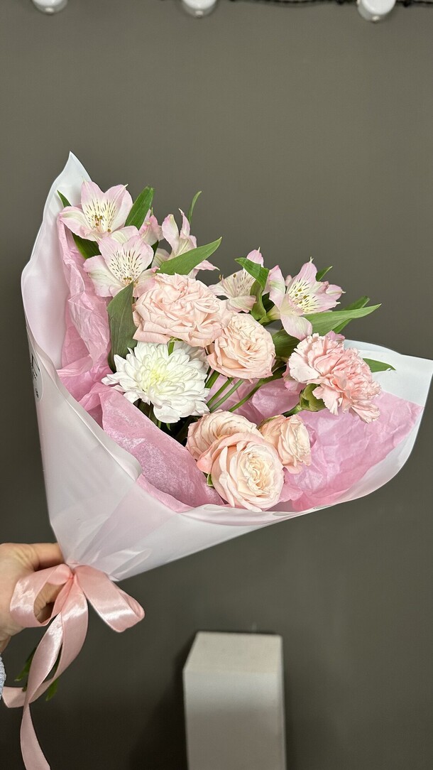 Светлый день, артикул F1244800 - 3980 рублей, доставка по городу. Flawery - доставка цветов