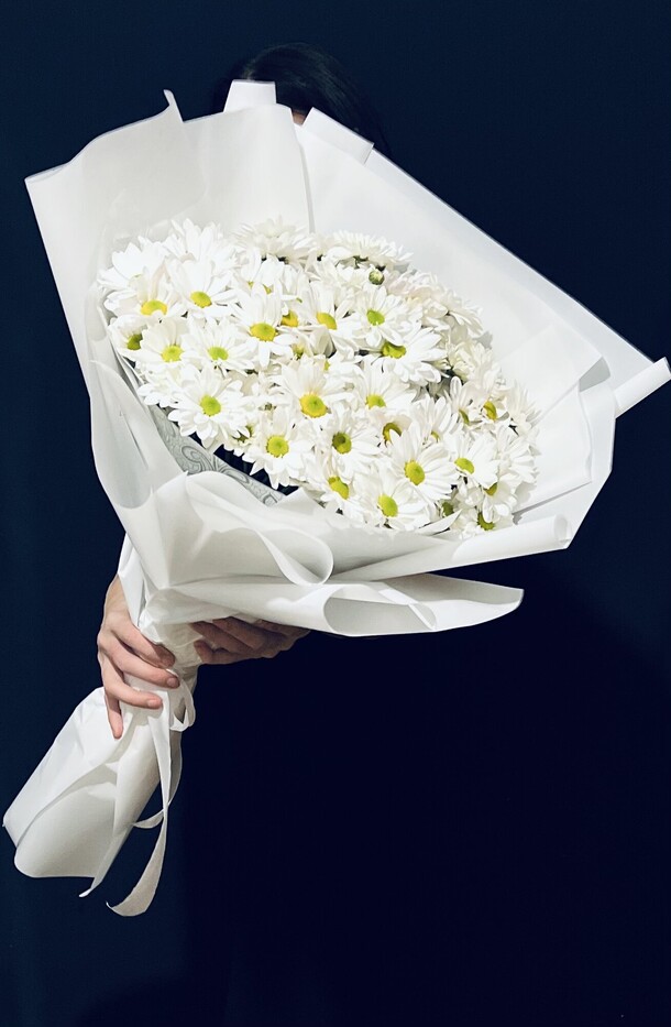 Белоснежная хризантема, артикул F1237416 - 5191 рублей, доставка по городу. Flawery - доставка цветов