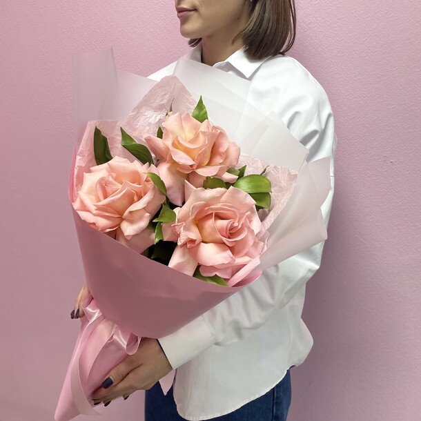 Французские розы «комплимент», артикул F1334175 - 3181 рублей, доставка по городу. Flawery - доставка цветов