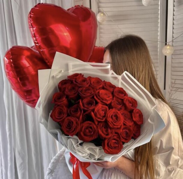 Набор «я тебя люблю», артикул F1381173 - 13450 рублей, доставка по городу. Flawery - доставка цветов