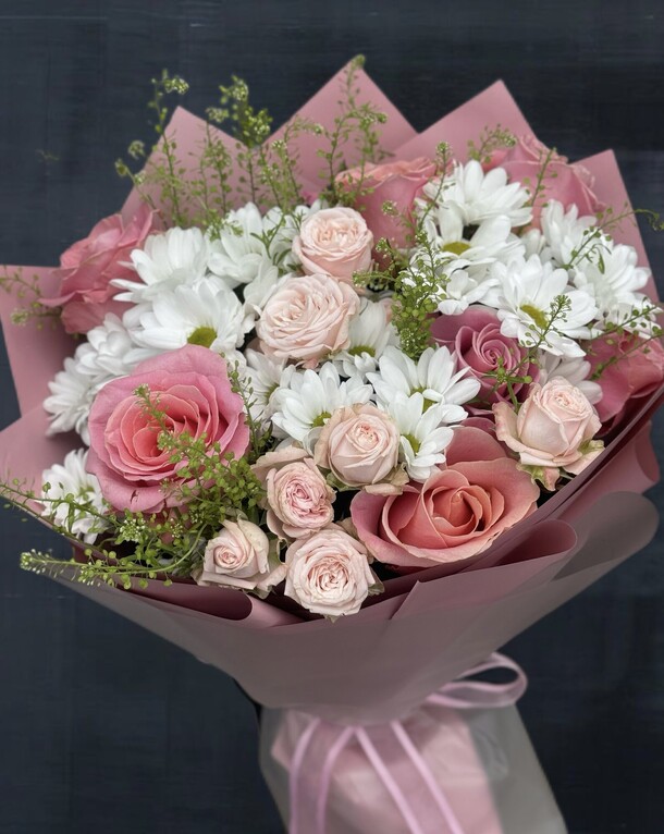 Букет нежный, артикул F1402981 - 7060 рублей, доставка по городу. Flawery - доставка цветов