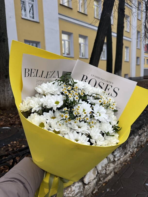 Букет ромашковый, артикул F1409999 - 5060 рублей, доставка по городу. Flawery - доставка цветов