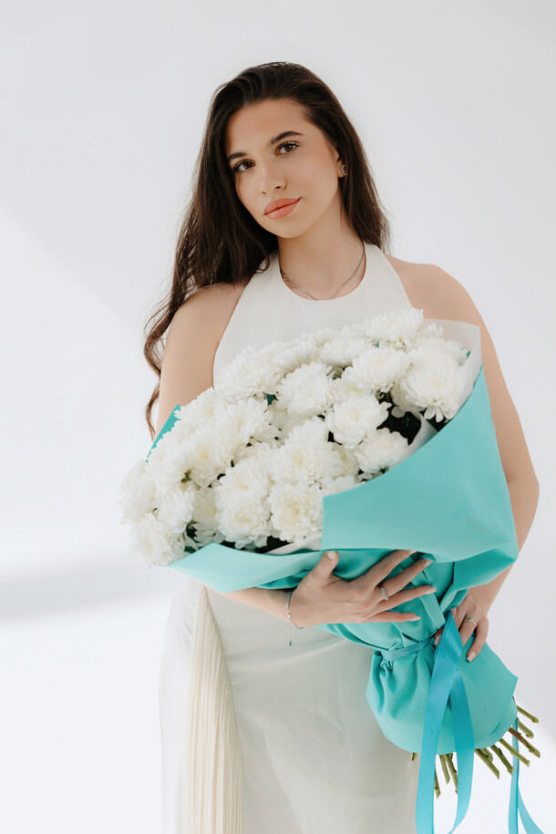 Букет из 15 хризантем, артикул F1415438 - 6799 рублей, доставка по городу. Flawery - доставка цветов