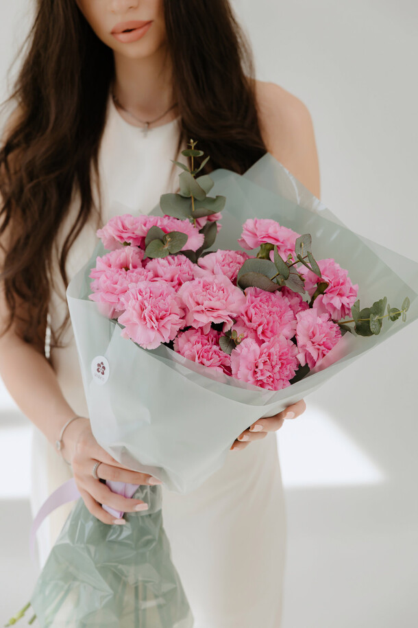 Букет из 17 диантусов, артикул F1415441 - 4525 рублей, доставка по городу. Flawery - доставка цветов