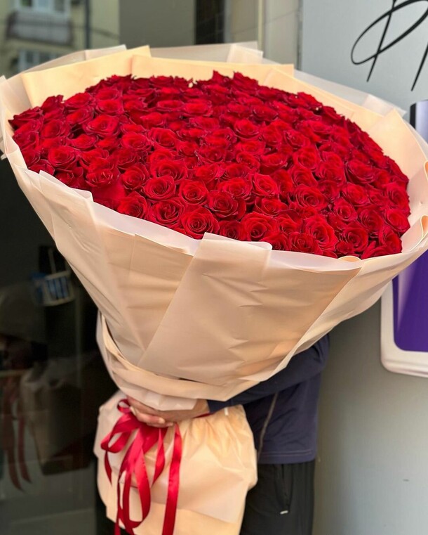 Роза красная 201, артикул F1240252 - 80519 рублей, доставка по городу. Flawery - доставка цветов