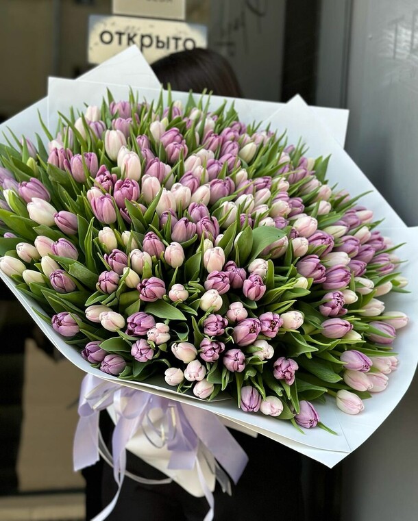 Тюльпан 201 шт, артикул F1240267 - 59764 рублей, доставка по городу. Flawery - доставка цветов