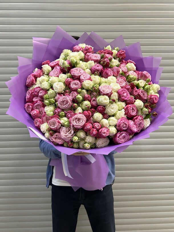 Кустовые розы премиум, артикул F1290615 - 52305 рублей, доставка по городу. Flawery - доставка цветов