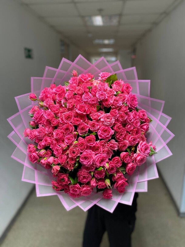 Кустовые розы, артикул F1290621 - 51479 рублей, доставка по городу. Flawery - доставка цветов